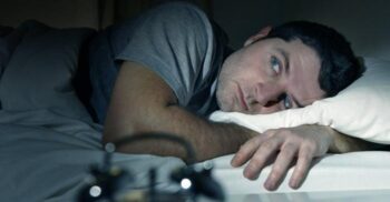 De ce unii oameni se trezesc întotdeauna la aceeași oră în fiecare noapte: explicația cercetătorilor