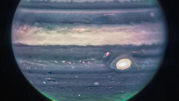 NASA, ESA, Jupiter ERS Team; imagine procesată de Judy Schmidt
