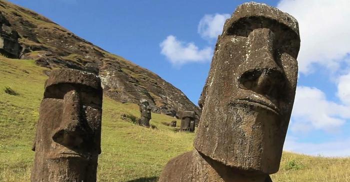Ce se ascunde cu adevărat sub statuile de pe Insula Paștelui?