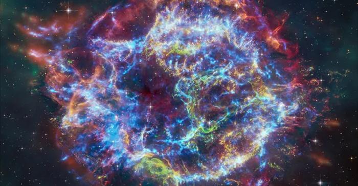 O particulă de praf este martoră la moartea explozivă a unei stele