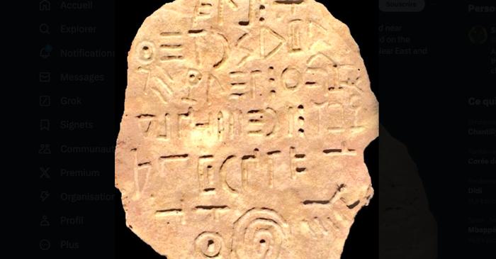 Arheologii au descoperit o tabletă misterioasă cu scriere necunoscută în Georgia