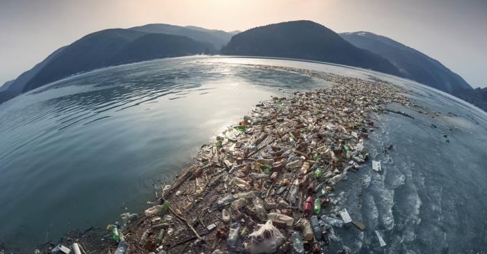 Cercetători sud-coreeni au dezvoltat un biocatalizator care transformă plasticul în materie primă