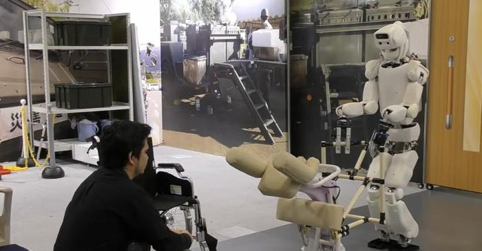 Poate robotul Friends să rezolve criza îngrijitorilor?