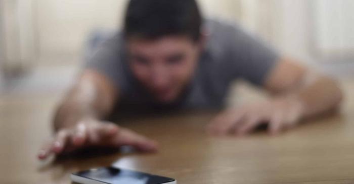 Un oraș din Japonia le cere locuitorilor să limiteze utilizarea telefonului la două ore pe zi