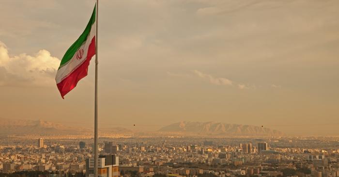 Iranul bombardează norii cu particule chimice pentru a forța ploaia în cea mai gravă secetă din decenii