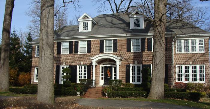 Un medic român a analizat rănile din „Singur acasă" și a descoperit că Kevin putea să îi omoare pe hoți