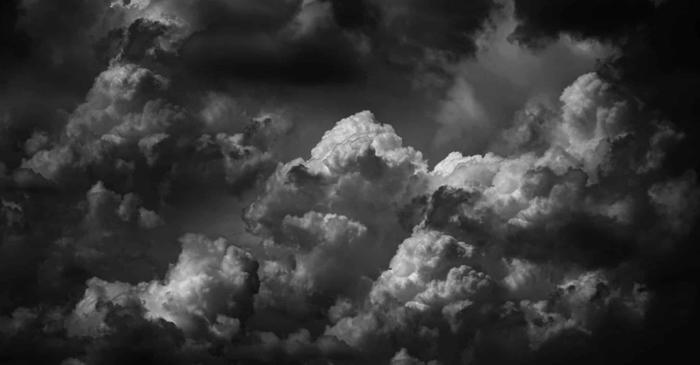 Cum își amintește atmosfera de ploile din trecut?