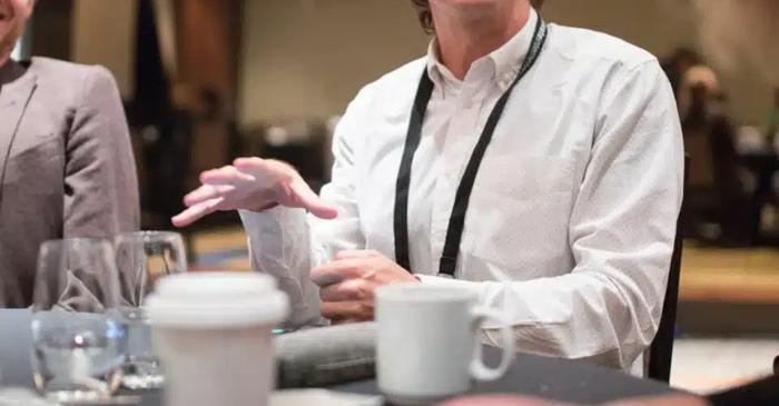 Ce trădează fascinația pentru jargonul corporatist?