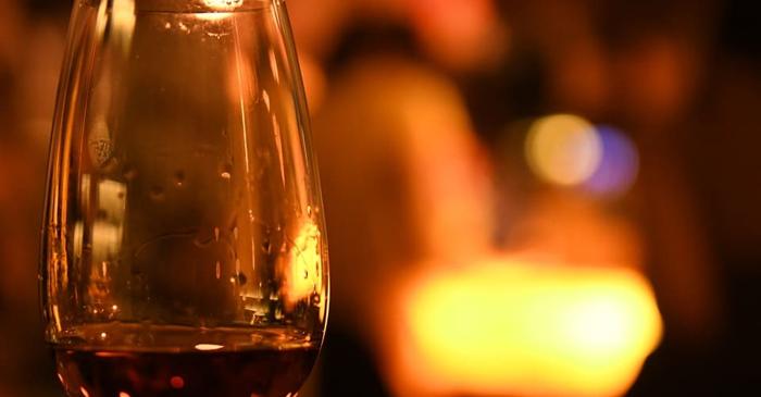 Etanolul din orice băutură alcoolică atacă ADN-ul în același mod