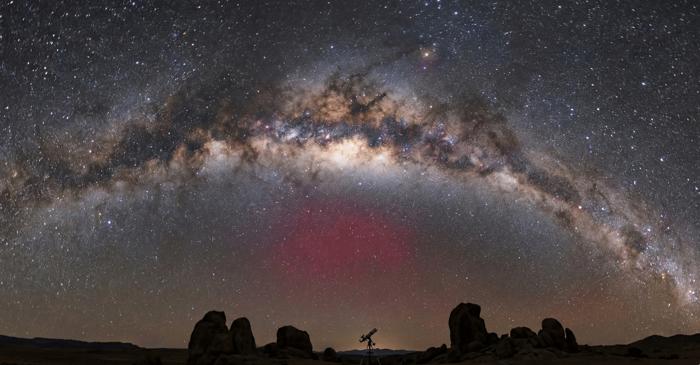 Calea Lactee se îndreaptă cu 630 km/secundă către o forță gravitațională misterioasă ascunsă în spatele galaxiei noastre