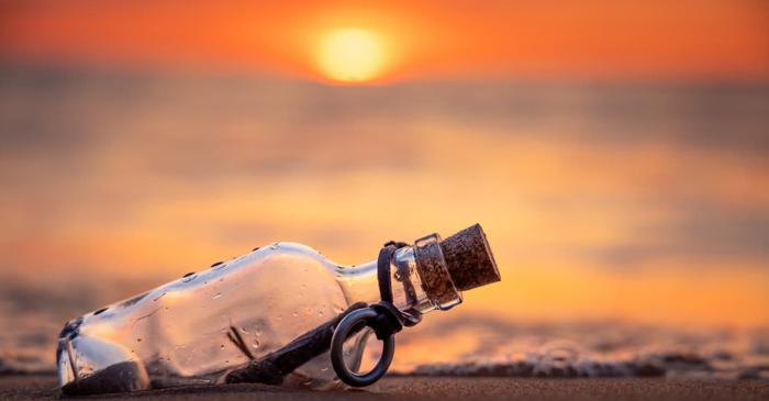 Cel mai vechi mesaj într-o sticlă a fost găsit în Australia la 132 de ani după lansare