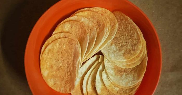 Dieta mediteraneană nu te protejează de efectele nocive ale chipsurilor