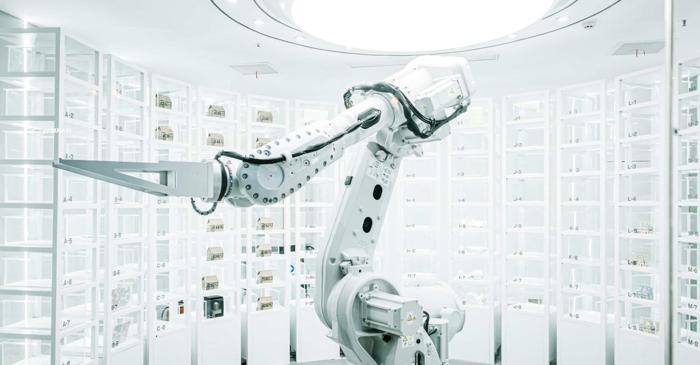 Japonia inaugurează un laborator robotizat care funcționează în întuneric total