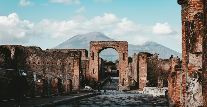 O inscripție din Pompei dezvăluie cea mai veche dată completă, dar cu o zi greșită