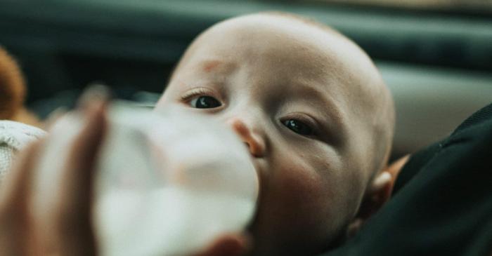 Un test inventat acum 2.000 de ani a decis timp de 15 secole dacă laptele era bun pentru sugari